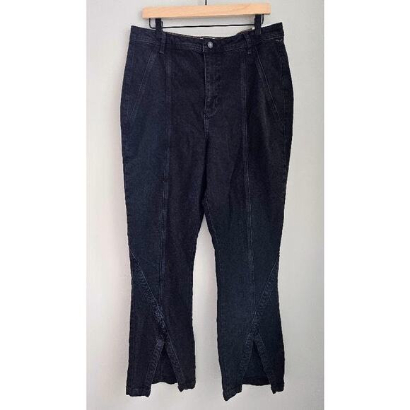 Free People We The Free Curvy Mona Flare Jeans High Rise Black Size 33 NWT - Picture 2 of 6